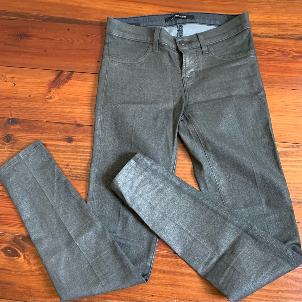 J Brand wax coating super skinny Jean 26